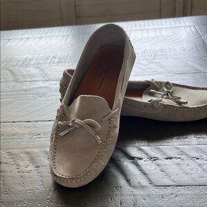 Women’s grey driving loafers